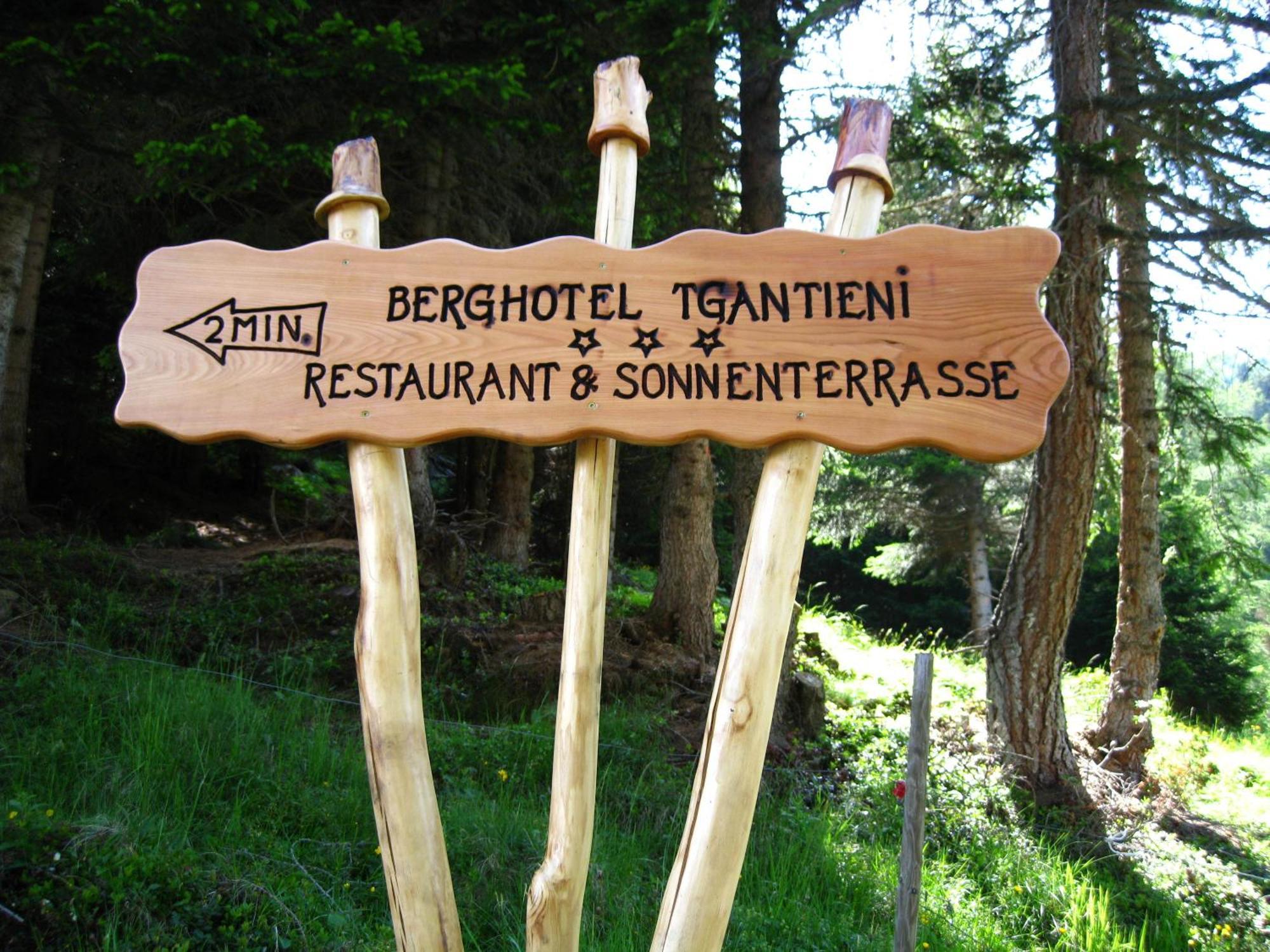 Berghotel Tgantieni 伦策海德 外观 照片